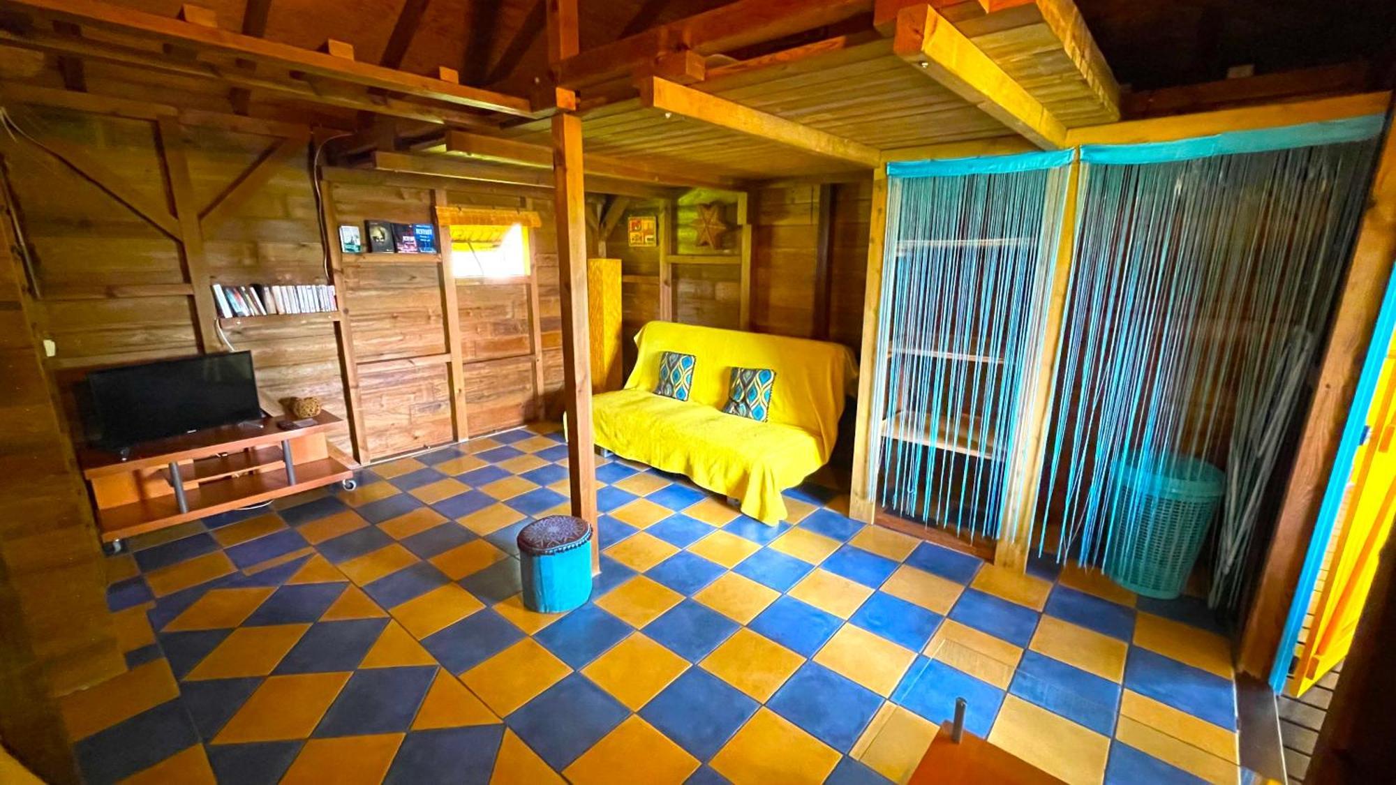 Gites Les Calebassiers Deshaies Habitación foto